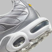 tn metallic silver