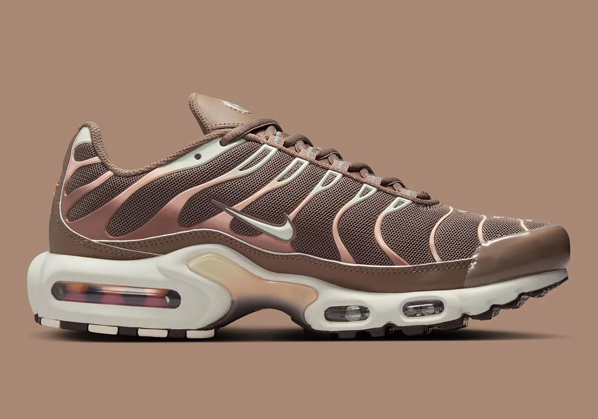Nike Air Max Plus Mink Brown Baroque Brown Sail Metallic Silver