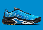 Image de la Nike Air Max Plus Naples, sneaker TN en mesh dégradé bleu, orange et jaune doré, avec cages TPU ondulées, mini Swoosh contrasté et amorti Tuned Air