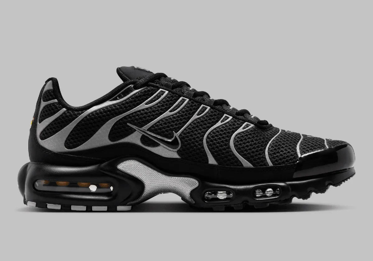 Sneakers Nike Air Max Plus Premium noires avec détails Reflective Silver en mesh technique et cage TPU avec amorti Tuned Air visible