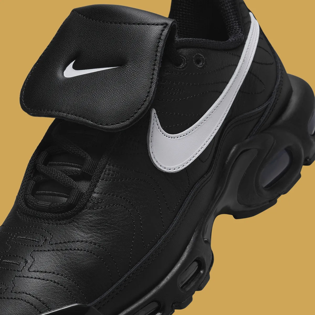 Nike Air Max Plus Tiempo Black White – GlobalSneakers Nike Air Max Plus Tiempo Black White – GlobalSneakers