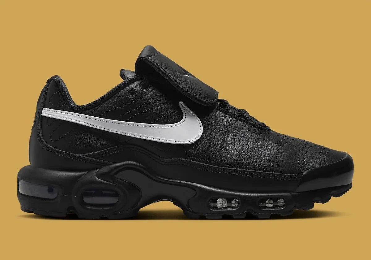nike-air-max-plus-tiempo-black