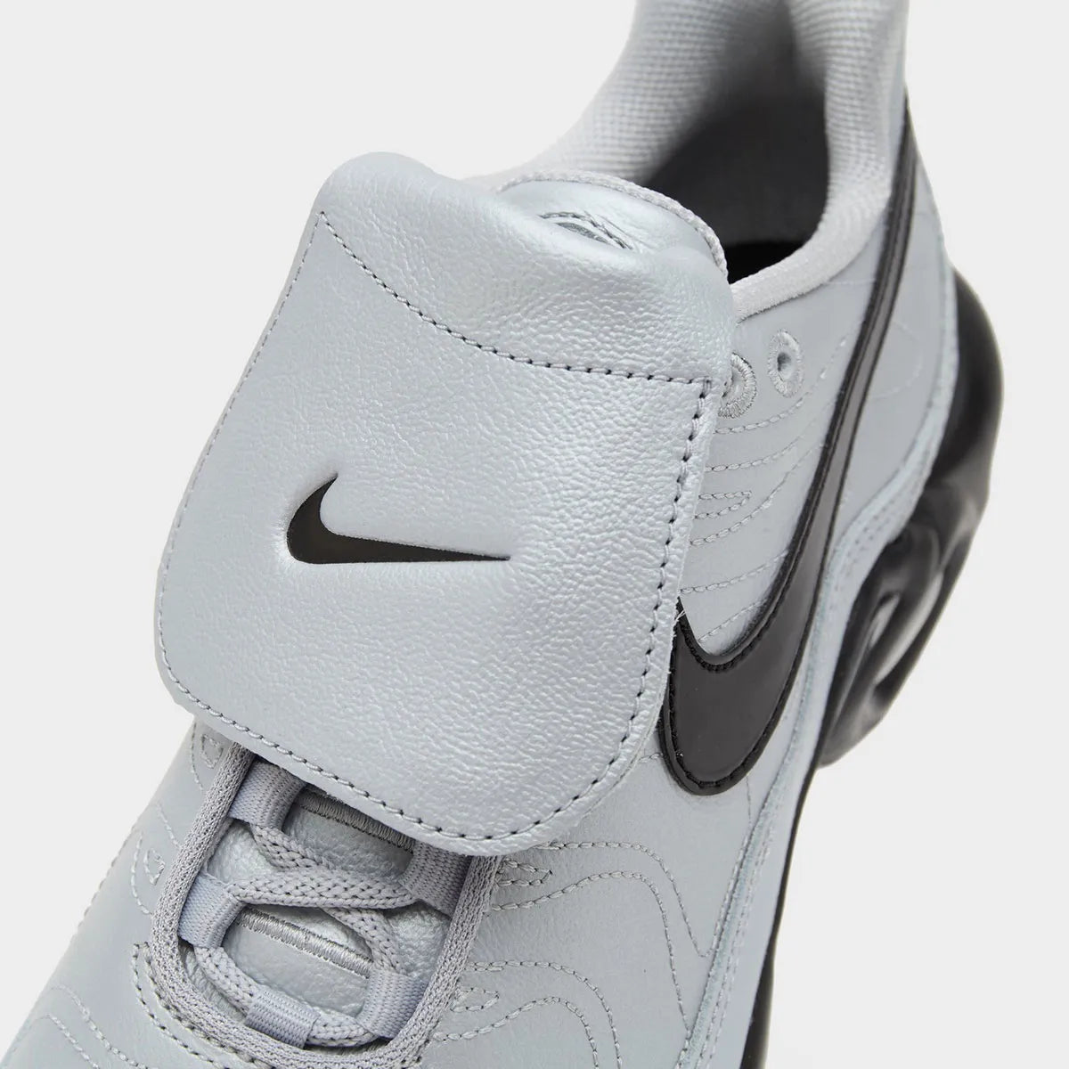 Nike Air Max Plus Tiempo Wolf Grey Black GlobalSneakers