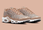 Nike Air Max Plus United in Victory