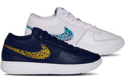 Nike Book 1 Chapter One avec tige en textile respirant, empiècements structurés, amorti Air Zoom et semelle extérieure en caoutchouc conçue pour le basketball vue de profil. 