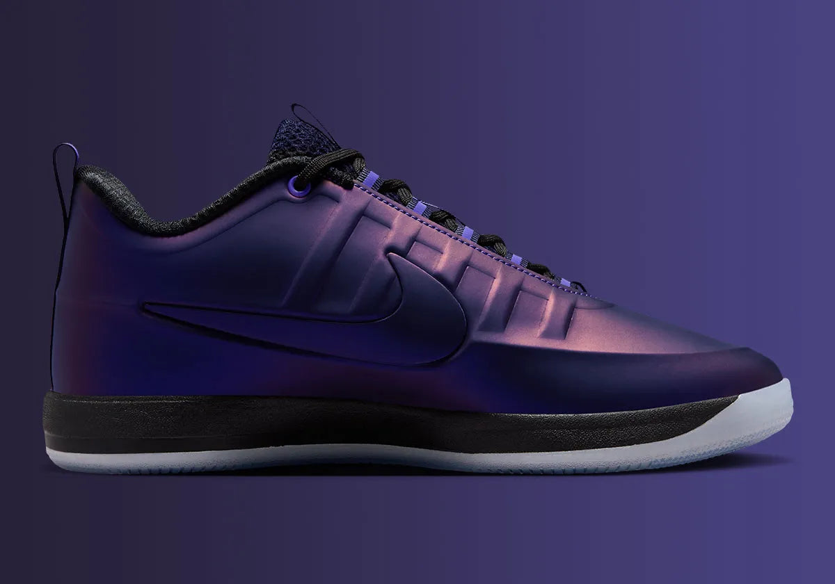 Nike Book 2 Eggplant Foam, sneaker de basketball signature Devin Booker avec coloris violet Eggplant inspiré des Nike Foamposite.