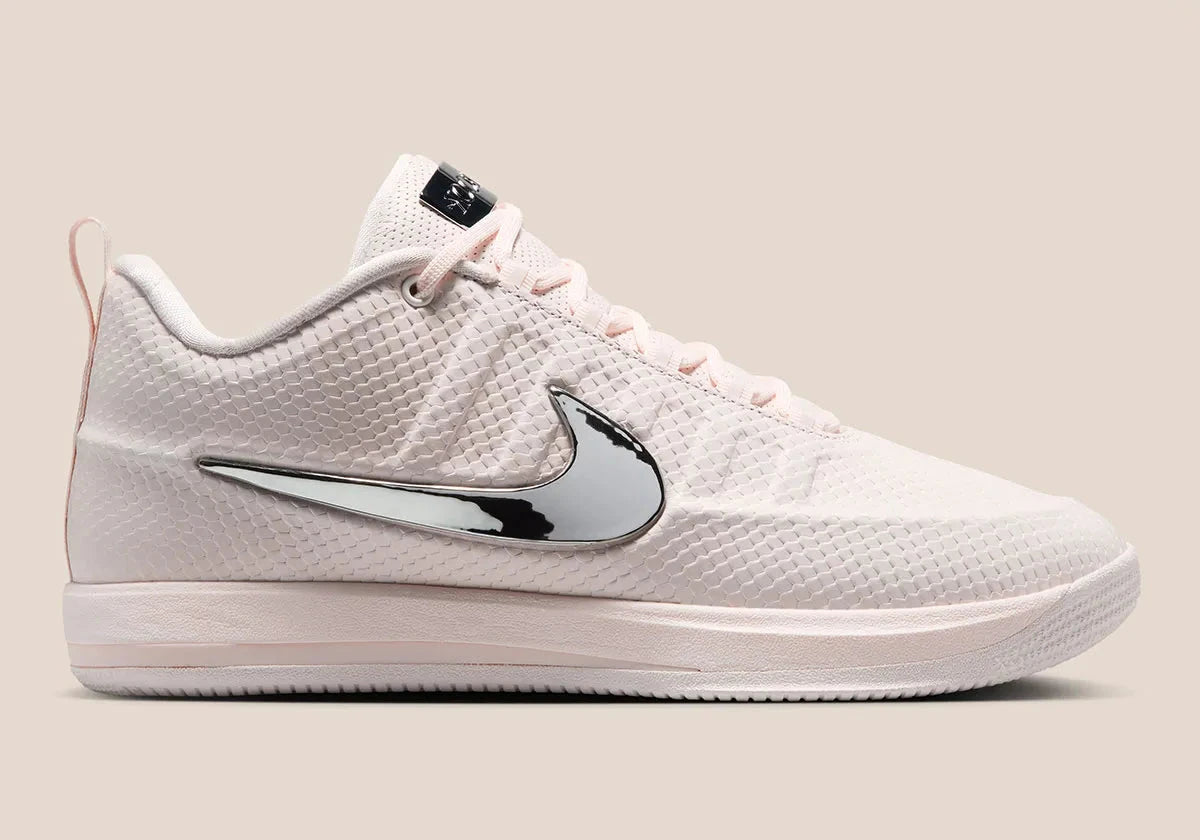Nike Book 2 LX White Label, chaussures de basketball signature Devin Booker avec tige légère, amorti performant et design White Label.