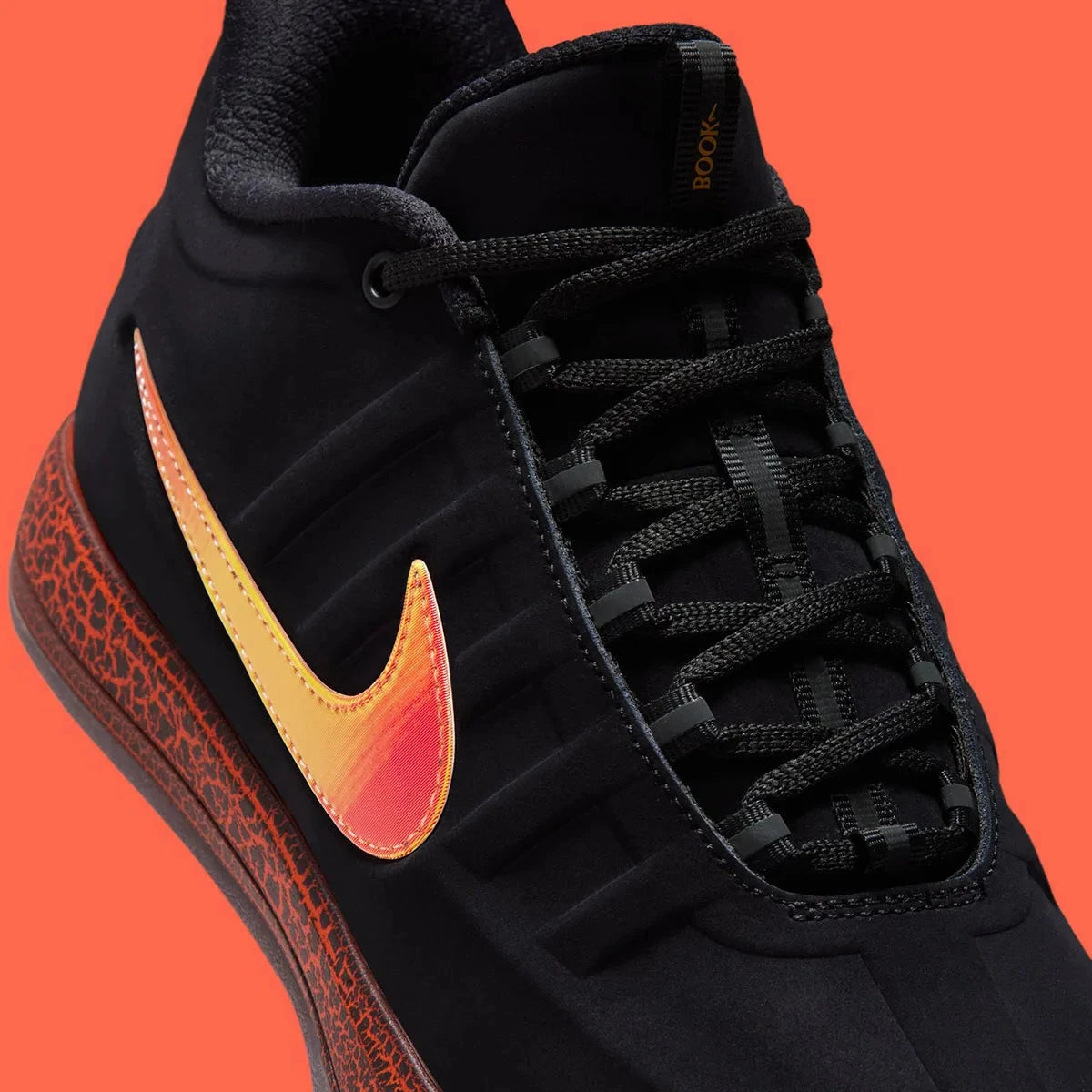 Sneakers Nike Book 2 Rising en mesh respirant avec renforts synthétiques, coloris dynamique multicolore, amorti performance basketball.
