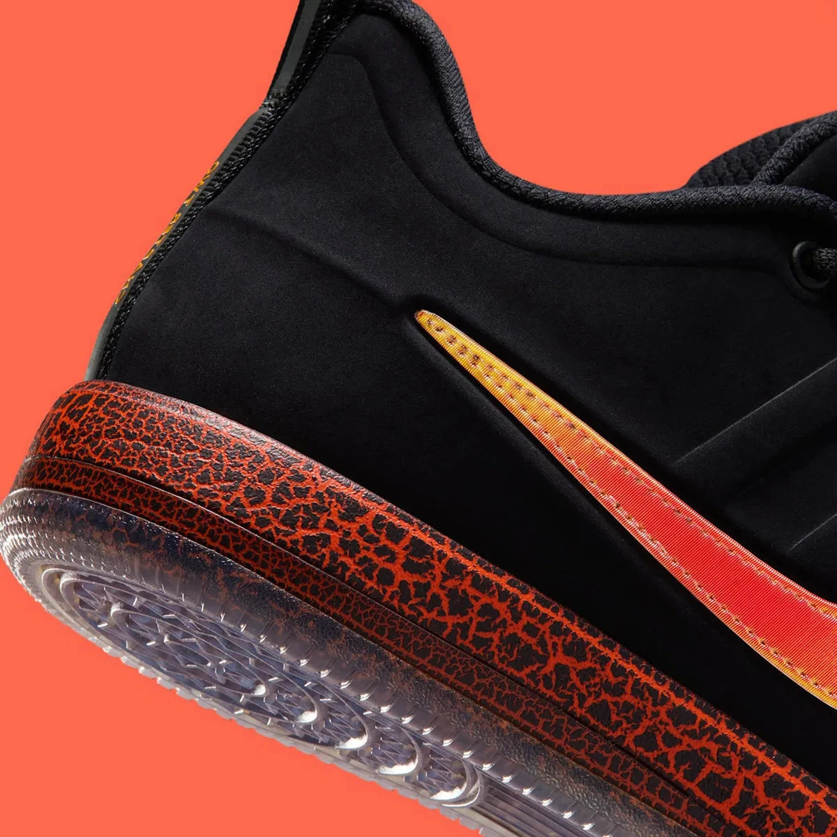 Sneakers Nike Book 2 Rising en mesh respirant avec renforts synthétiques, coloris dynamique multicolore, amorti performance basketball.