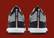 Sneakers Nike Book 2 SP Spiridon en mesh respirant avec renforts synthétiques, coloris Sport Red, amorti performant et design hybride running basketball.