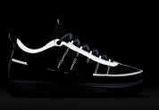 Sneakers Nike Book 2 SP Spiridon en mesh respirant avec renforts synthétiques, coloris Sport Red, amorti performant et design hybride running basketball.
