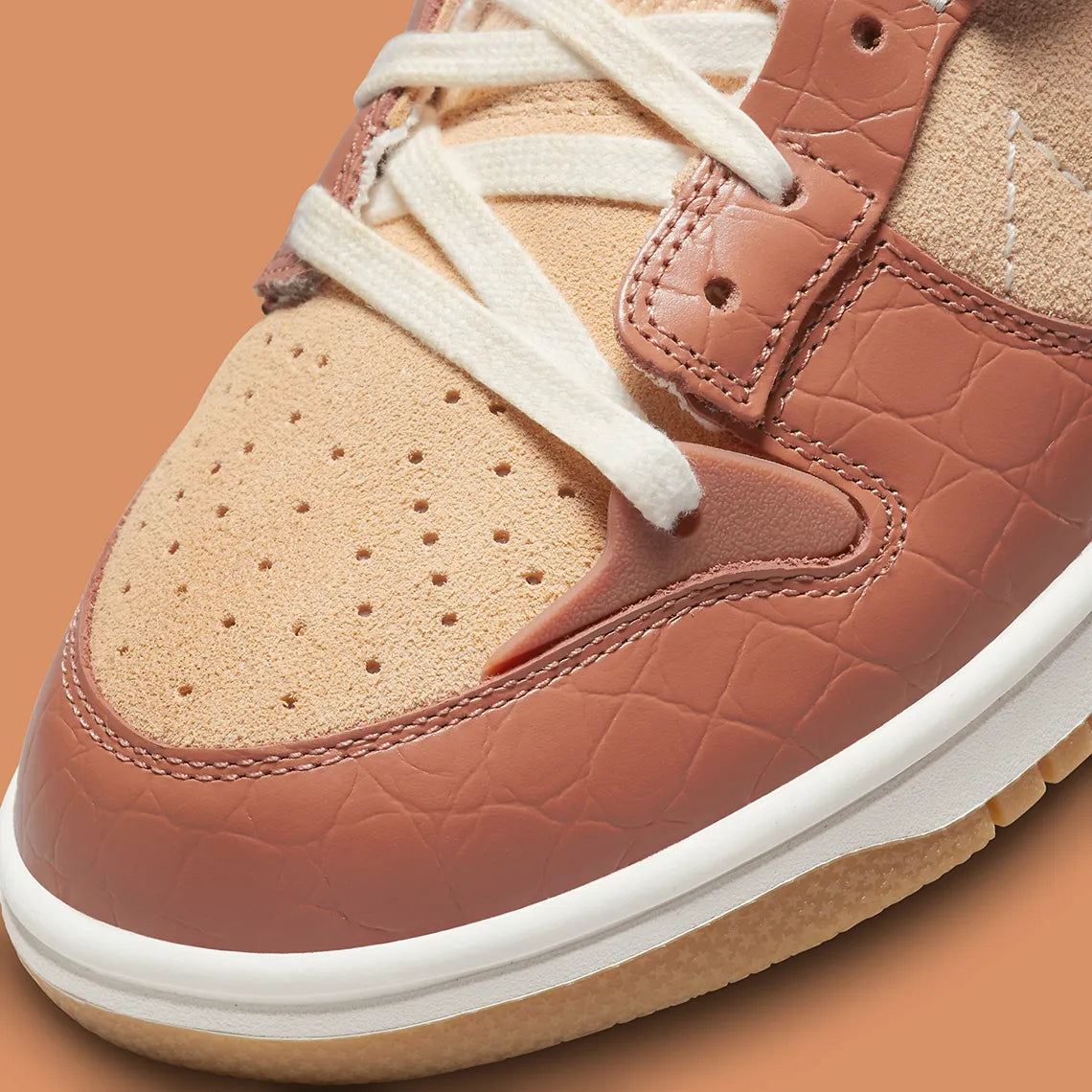 Nike Dunk Low Disrupt 2 SE Mineral Clay