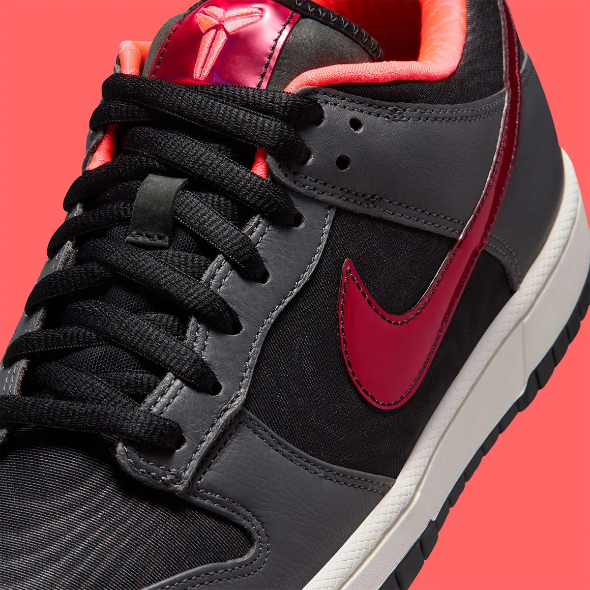 Nike Dunk Low Protro Kobe Bryant WNBA All-Star Weekend 2026, sneakers Kobe Bryant en édition spéciale avec technologie Protro, silhouette basse et design exclusif.