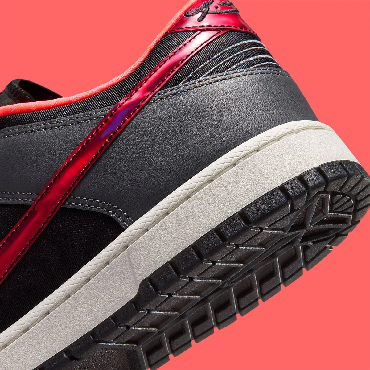 Nike Dunk Low Protro Kobe Bryant WNBA All-Star Weekend 2026, sneakers Kobe Bryant en édition spéciale avec technologie Protro, silhouette basse et design exclusif.