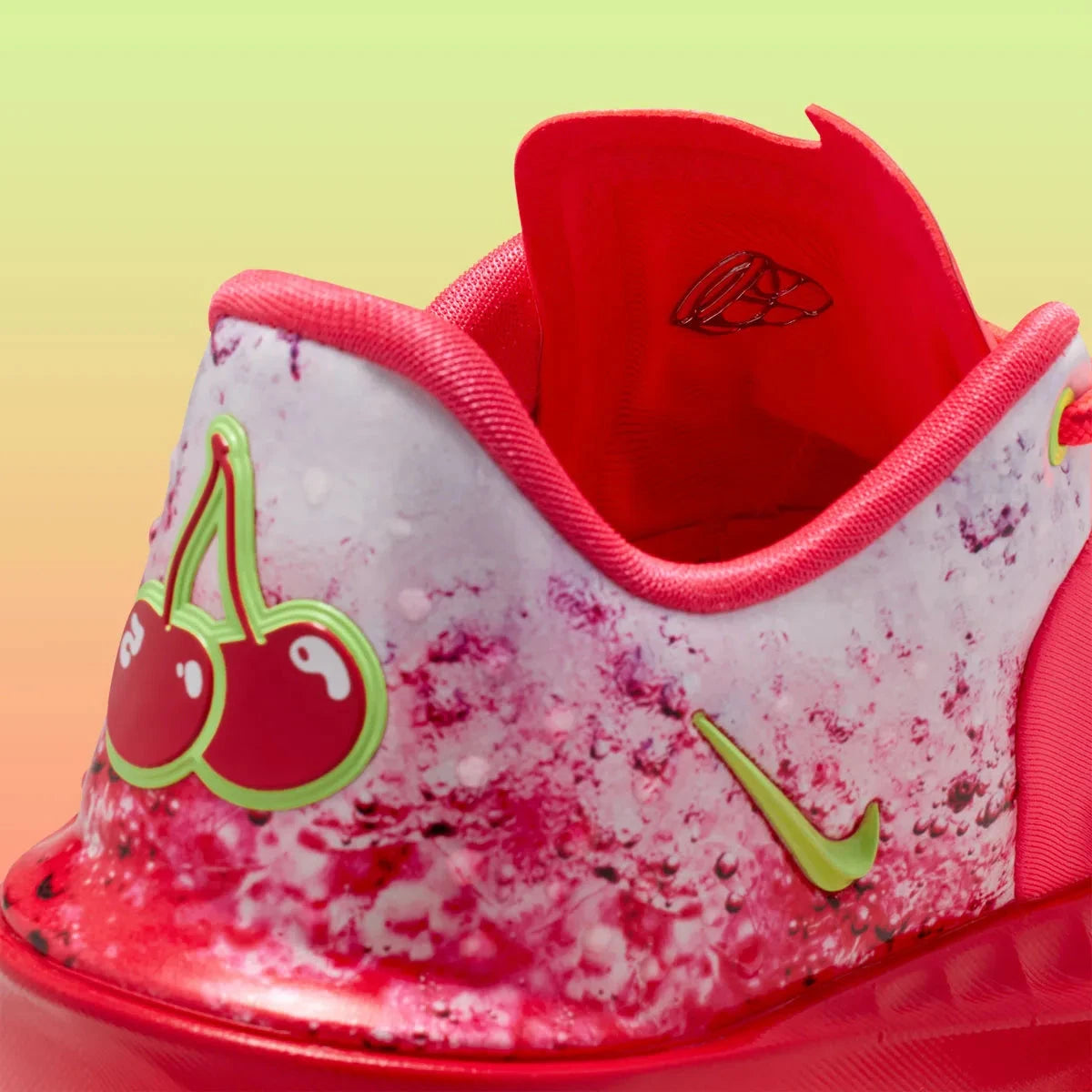 Détails à l'arrière de la Nike Air Zoom GT Cut 4 Paige Bueckers Shirley Buckets, chaussure de basketball Nike signature Paige Bueckers conçue pour la vitesse, la traction et la réactivité.