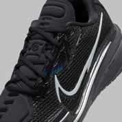 Sneaker de basketball Nike Air Zoom GT Cut Black Chrome en mesh technique avec unité Zoom Air Strobel et amorti React.