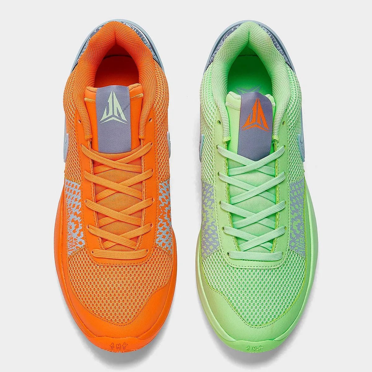 Nike ja 1 mismatched vu de dessus