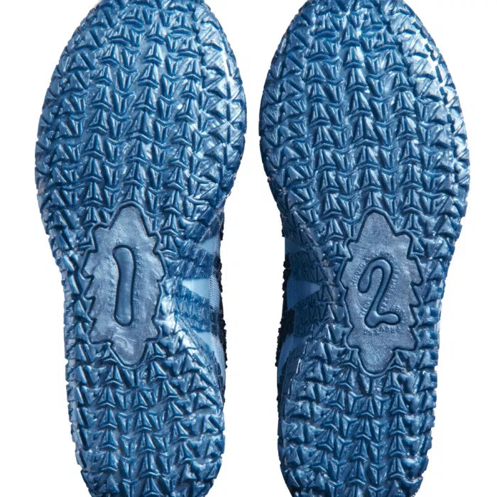Vue sur les semelles extérieures de la sneakers Nike Ja 3 All-Star en matériaux techniques premium avec amorti réactif et design All-Star distinctif