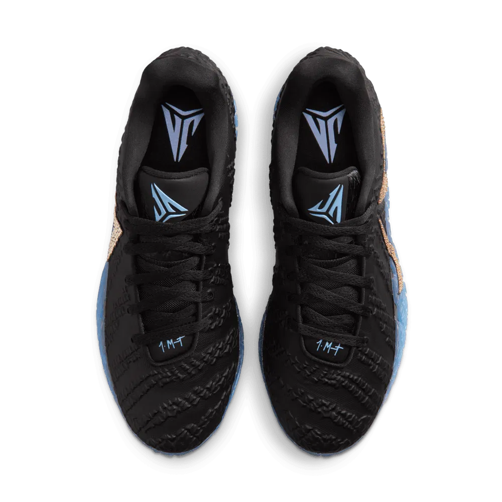 Nike JA 3 avec cristaux Swarovski, cuir premium et technologie d’amorti réactive, design signature Ja Morant. vue de dessus