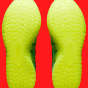 Nike Ja 3 Zombie noire avec accents vert acide, détails inspirés de l’univers zombie et amorti Zoom Air. Vue du dessous 