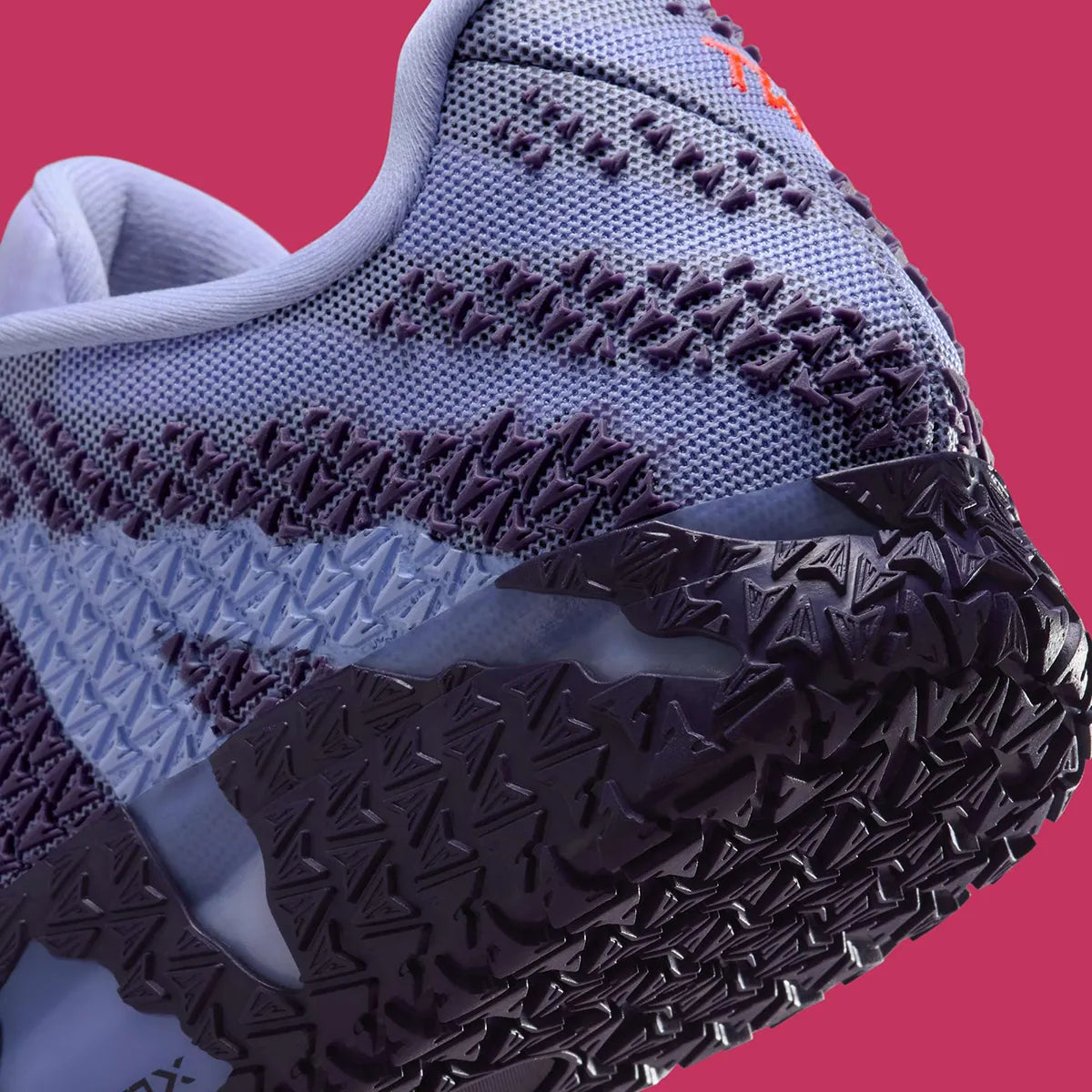 Nike JA 3 Hustle & Flow – sneaker Ja Morant coloris University Gold et Purple Dynasty dépareillés avec amorti ZoomX et traction JA