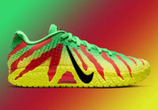 Nike Ja 3 Jurassic Park Explorer avec tige textile aux tons naturels contrastés, renforts structurés, amorti réactif et semelle en caoutchouc à traction multidirectionnelle.