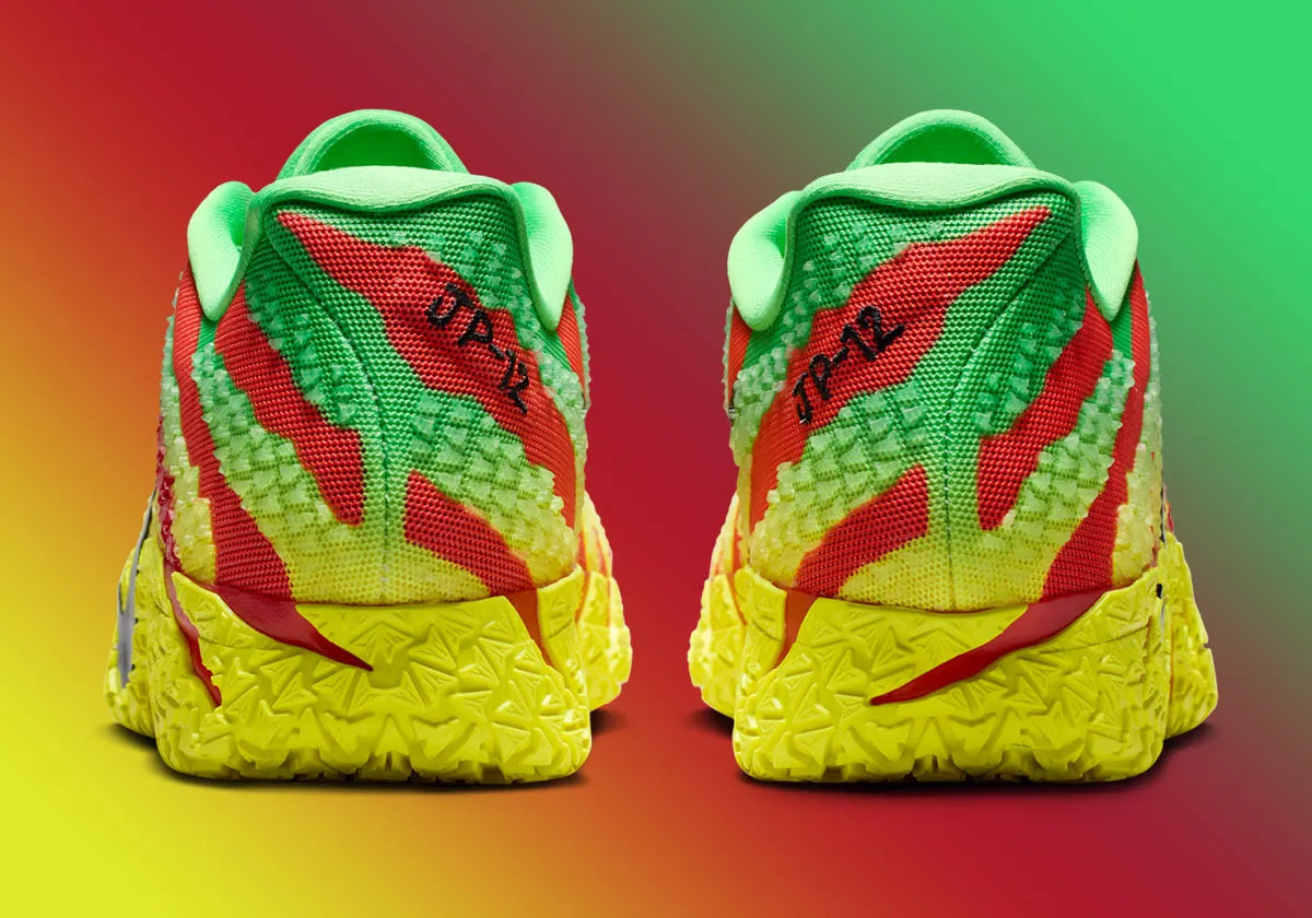 Nike Ja 3 Jurassic Park Explorer avec tige textile aux tons naturels contrastés, renforts structurés, amorti réactif et semelle en caoutchouc à traction multidirectionnelle.