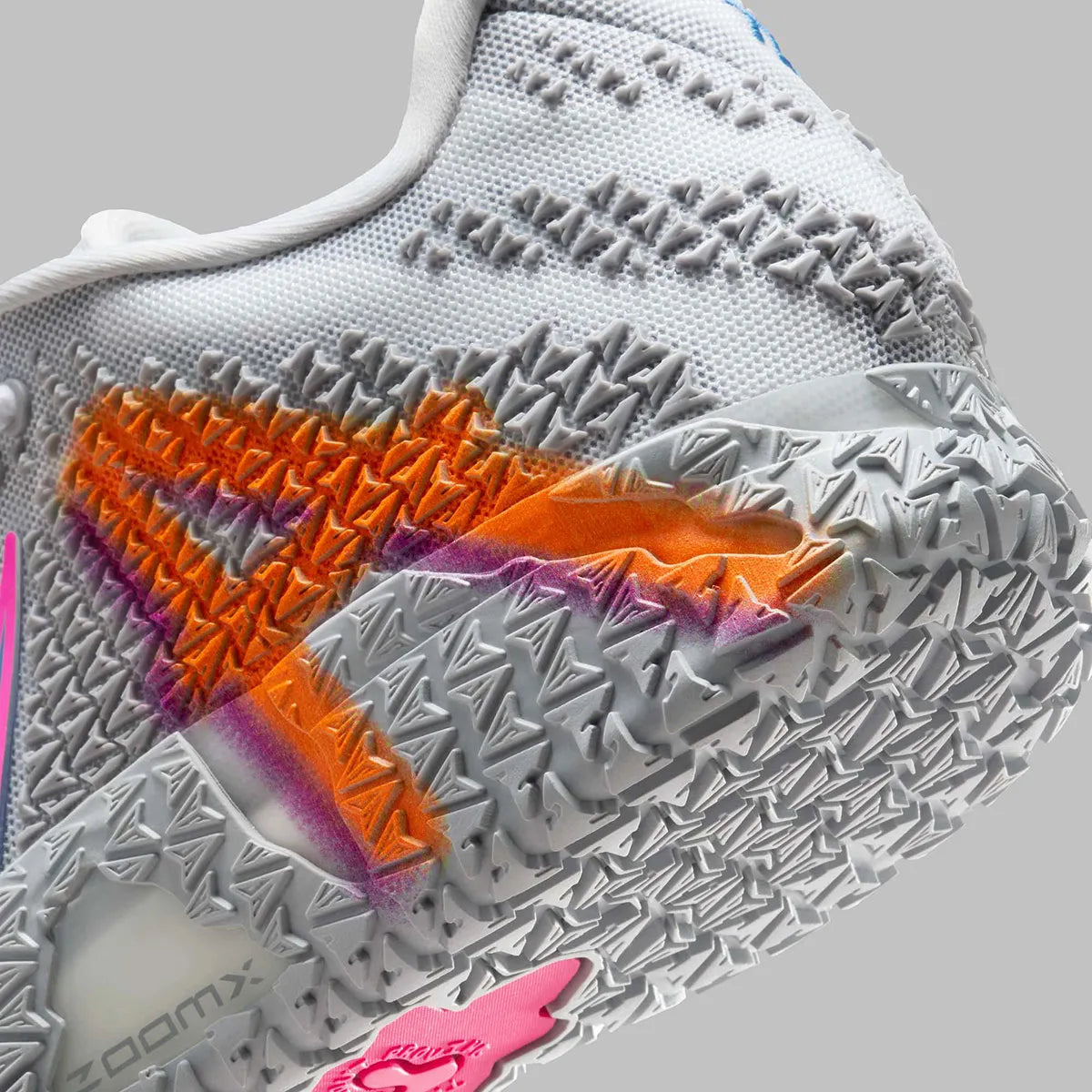 Sneakers Nike Ja 3 Light Show multicolores en mesh technique avec amorti Zoom Air et design lumineux signature