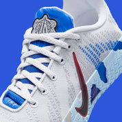 Sneakers Nike Ja 3 Outer Space en mesh technique avec semelle réactive, traction multidirectionnelle et design basketball inspiré de l’univers spatial.Vue zoomer avant