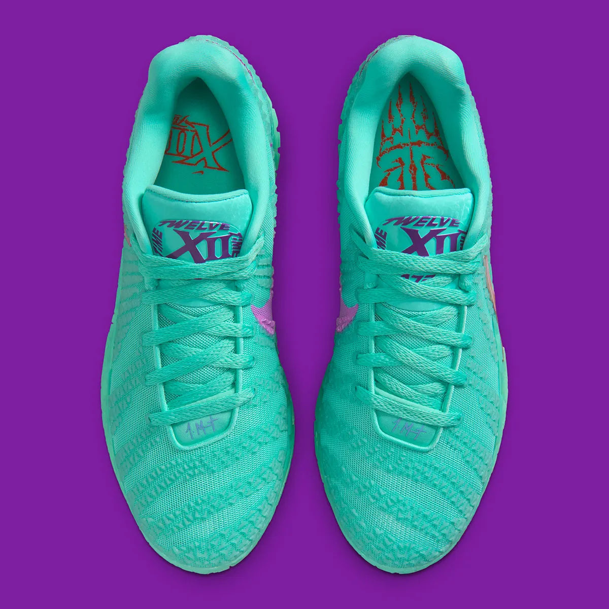 Sneakers Nike Ja 3 Twelve Time en mesh technique avec semelle réactive, traction multidirectionnelle et design basketball moderne inspiré de Ja Morant.Vue de haut 