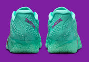Sneakers Nike Ja 3 Twelve Time en mesh technique avec semelle réactive, traction multidirectionnelle et design basketball moderne inspiré de Ja Morant.Vue arrière 