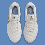 Nike Ja 3 White Label, chaussures de basketball signature Ja Morant avec tige respirante, amorti performant et excellente adhérence.