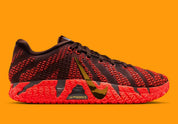 Vue sur le profil de la sneakers Nike Ja 3 Year Of The Horse rouges et dorées en mesh technique avec amorti Zoom Air et design symbolique premium