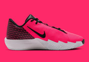 Nike Ja Twelve Time Solar rouge avec détails noirs et bleu clair, tige moulée et semelle basketball pensée pour les changements de direction.