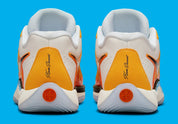 Nike KD 17 Sunrise avec tige en mesh technique aux tons inspirés du lever du soleil, cage en TPU, amorti Zoom Air, Air Strobel et semelle extérieure à traction multidirectionnelle.