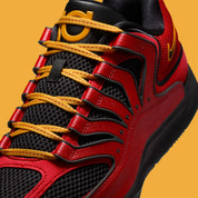 Sneaker de basketball Nike KD 18 Air Bakin en mesh technique multicouche avec amorti Zoom Air et semelle à traction multidirectionnelle.