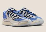 Sneaker de basketball Nike KD 18 Boys & Girls Club en mesh technique multicouche avec amorti Zoom Air et semelle à traction multidirectionnelle.