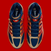 Sneaker de basketball Nike KD 18 Immortalized Pack White Gold Blue Void en mesh technique multicouche avec amorti Zoom Air et semelle à traction multidirectionnelle.