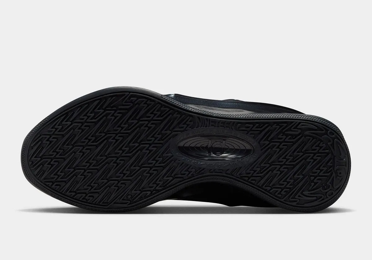 Nike KD 19 Candy Paint Black, chaussure de basketball signature Kevin Durant à dominante noire avec détails Candy Paint et silhouette performance.