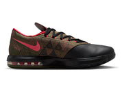 Nike KD 6 Meteorology 2026 à tige synthétique multicolore avec motifs météorologiques, unité Zoom à l’avant-pied, Max Air visible au talon et semelle adhérente.