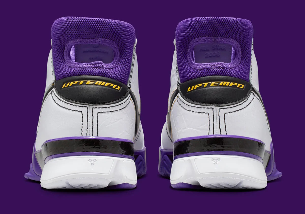 Sneakers Nike Kobe 1 Protro 81 Pt Game 2026 en matériaux premium avec design inspiré du match historique 81 points et amorti réactif vue de derrière. 