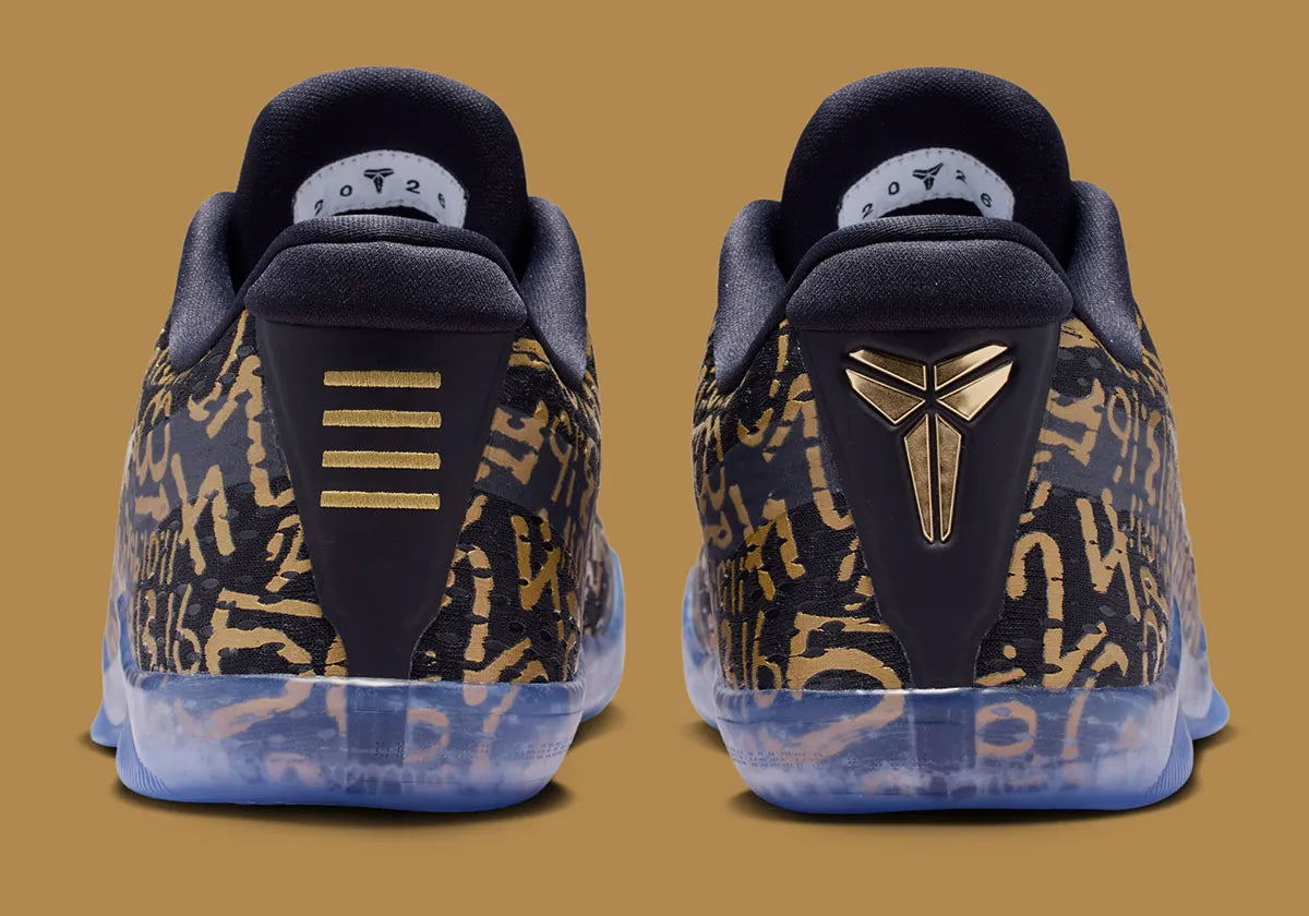 Sneaker Nike Kobe 11 Protro blanche avec détails noirs et dorés en Flyknit et semelle performance React et Air Zoom