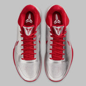 Sneaker Nike Kobe 5 Protro argent métallique avec accents rouges en cuir et technologie Air Zoom performance basketball