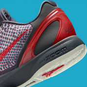 Nike Kobe 6 Protro ASG Hollywood 3D édition 2026 avec textures sculpturales, coloris audacieux et amorti Zoom Air optimisé. zoom arrière de la chaussure