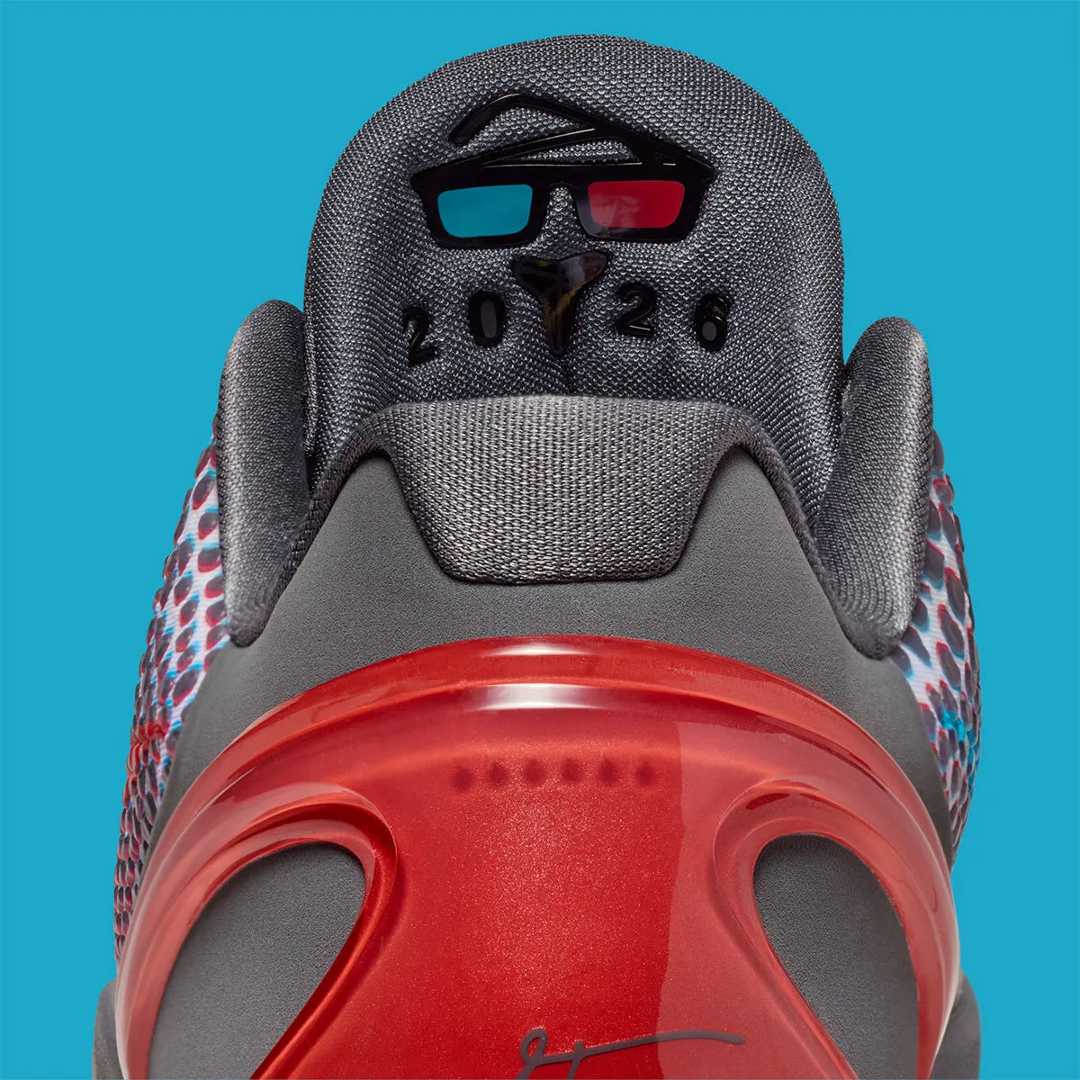 Nike Kobe 6 Protro ASG Hollywood 3D édition 2026 avec textures sculpturales, coloris audacieux et amorti Zoom Air optimisé. zoom languette intérieur