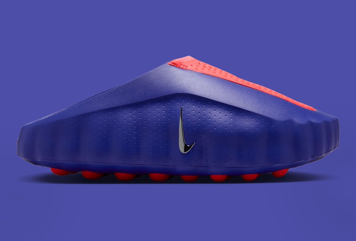 Nike Mind 001 AMP Slide Spider-Man, sandales Nike inspirées de Spider-Man avec construction légère, semelle confortable et design exclusif.