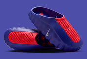 Nike Mind 001 AMP Slide Spider-Man, sandales Nike inspirées de Spider-Man avec construction légère, semelle confortable et design exclusif.