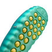 Claquette Nike Mind 001 Slide Geode Teal Light Menta en mousse technique avec pods sensoriels et design futuriste sculpté.
