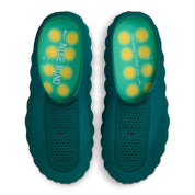 Claquette Nike Mind 001 Slide Geode Teal Light Menta en mousse technique avec pods sensoriels et design futuriste sculpté.