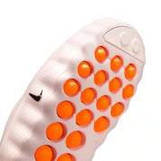 Slide Nike Mind 001 Pearl Pink en mousse rose nacrée avec semelle ergonomique et design minimaliste contemporain.